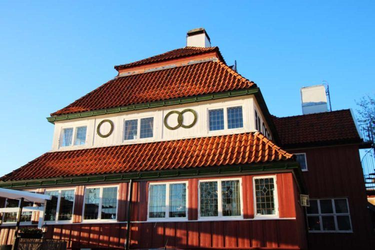 Kanal restaurang utifrån
