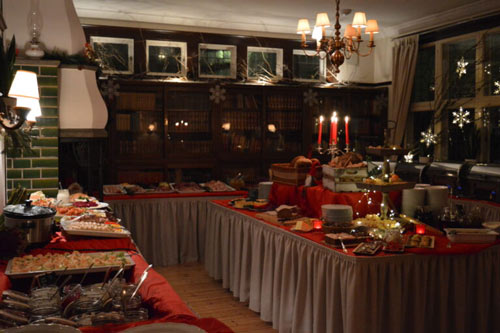 Ett uppdukat julbord
