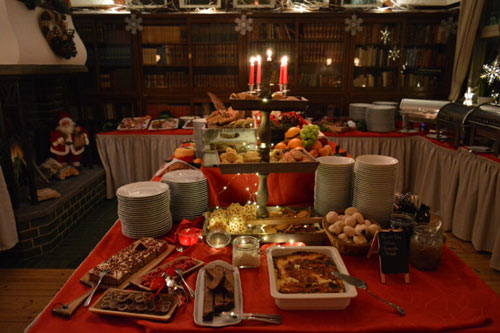Ett uppdukat julbord